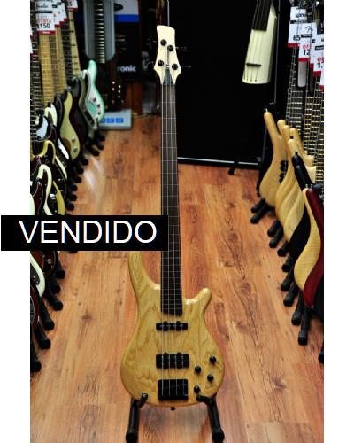 Rochester R210 Fretless